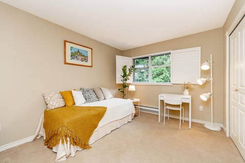 1174 Strathaven Drive, North Vancouver, BC 