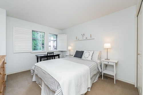 1174 Strathaven Drive, North Vancouver, BC 