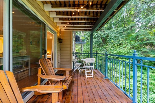 1174 Strathaven Drive, North Vancouver, BC 