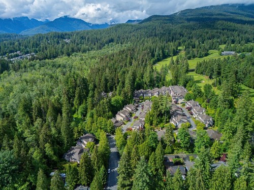 1174 Strathaven Drive, North Vancouver, BC 