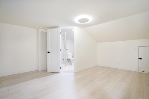 2078 Springer Avenue, Burnaby, BC 