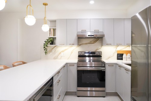 2078 Springer Avenue, Burnaby, BC 