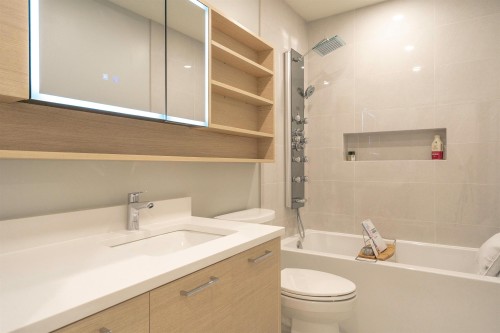 2078 Springer Avenue, Burnaby, BC 