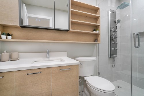 2078 Springer Avenue, Burnaby, BC 