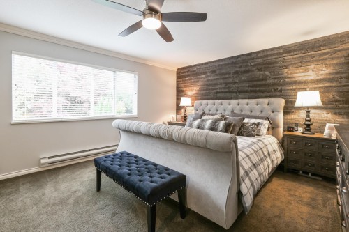 1076 Clements Avenue, North Vancouver, BC 