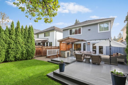 1076 Clements Avenue, North Vancouver, BC 