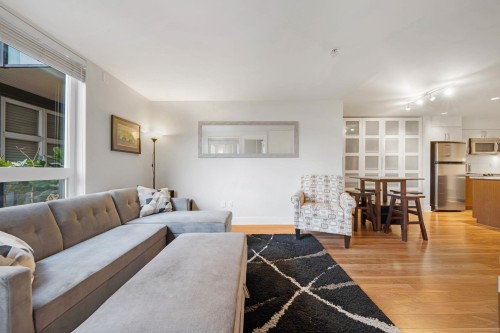 213-85 Eighth Avenue, New Westminster, BC 