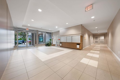 213-85 Eighth Avenue, New Westminster, BC 