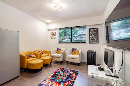 2940 Dresden Way, North Vancouver, BC 