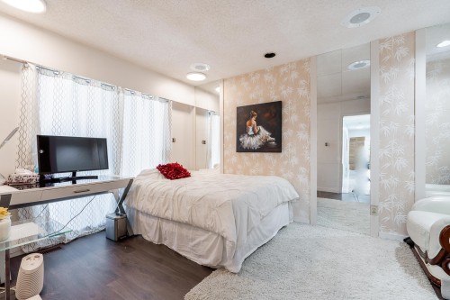 2940 Dresden Way, North Vancouver, BC 