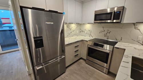 316-2250 1st Avenue E Vancouver, BC V5N 1B6