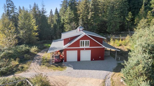 2440 Sunshine Coast Highway, Roberts Creek, BC 