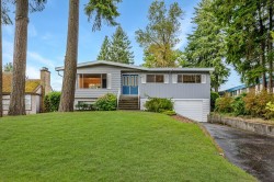 1589 Haversley Avenue  Coquitlam, BC V3J 1V7