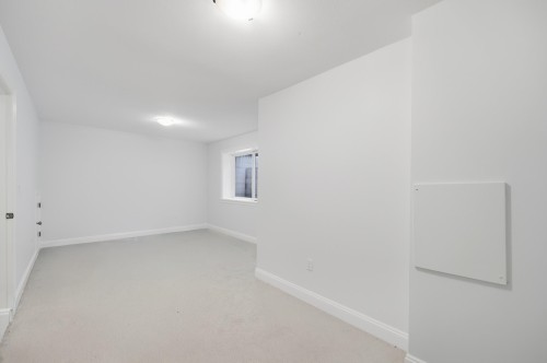 2411 George Street, North Vancouver, BC 