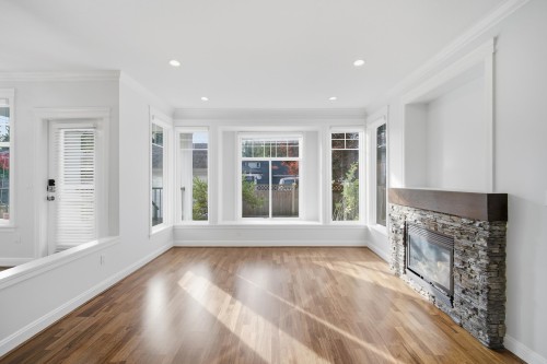 2411 George Street, North Vancouver, BC 