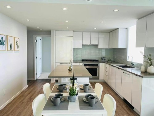 1607-6638 Dunblane Avenue  Burnaby, BC V5H 0G8