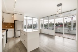 801-200 Nelson's Crescent  New Westminster, BC V3L 0H4