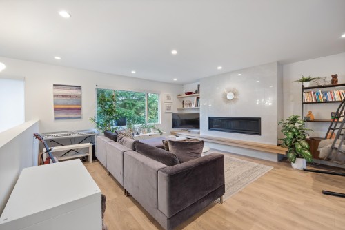 4931 Woodsworth Street, Burnaby, BC 