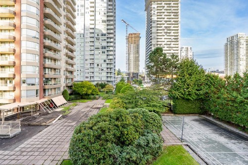 402-728 Farrow Street, Coquitlam, BC 