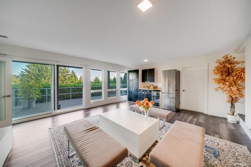 1135 Groveland Court, West Vancouver, BC 