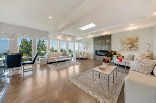 1135 Groveland Court, West Vancouver, BC 