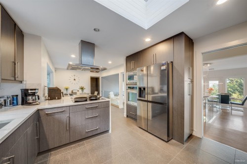 1135 Groveland Court, West Vancouver, BC 