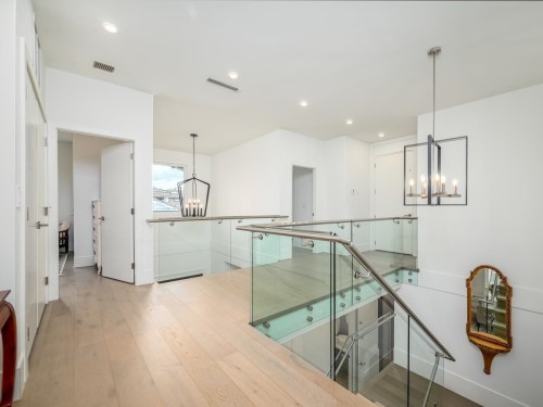 7268 Pandora Street, Burnaby, BC 