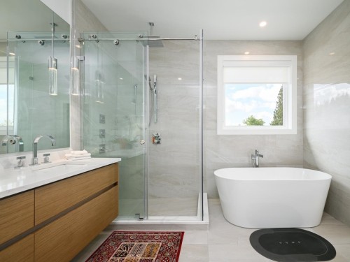 7268 Pandora Street, Burnaby, BC 