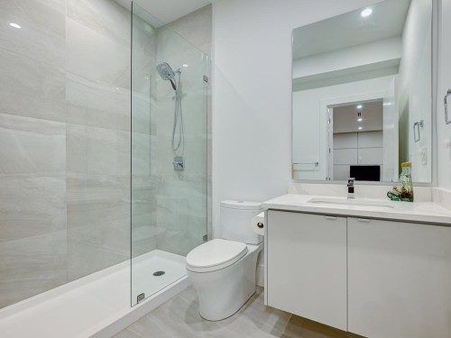 7268 Pandora Street, Burnaby, BC 