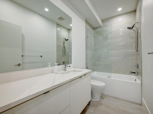 7268 Pandora Street, Burnaby, BC 