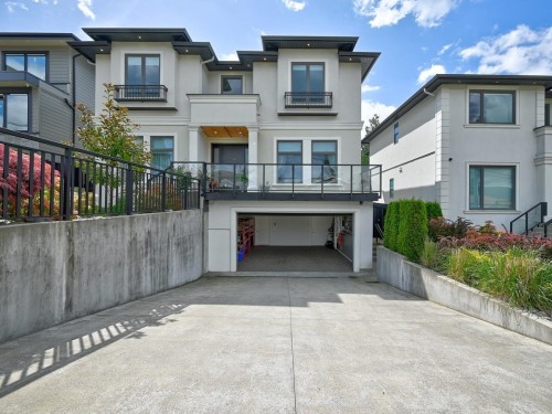 7268 Pandora Street, Burnaby, BC 