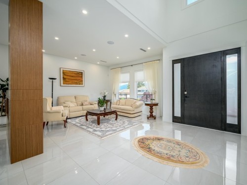 7268 Pandora Street, Burnaby, BC 