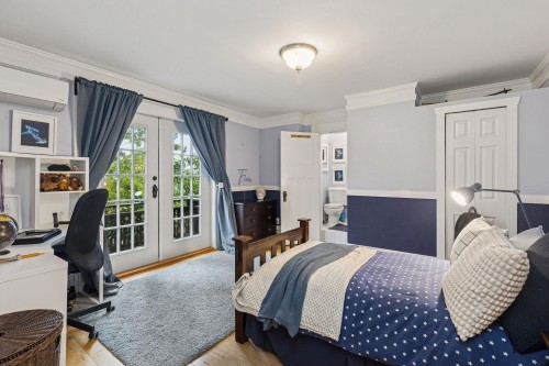 745 Grand Boulevard, North Vancouver, BC 