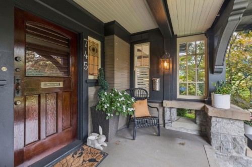 745 Grand Boulevard, North Vancouver, BC 