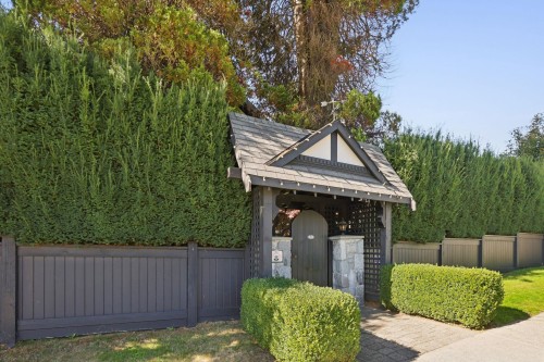 745 Grand Boulevard, North Vancouver, BC 