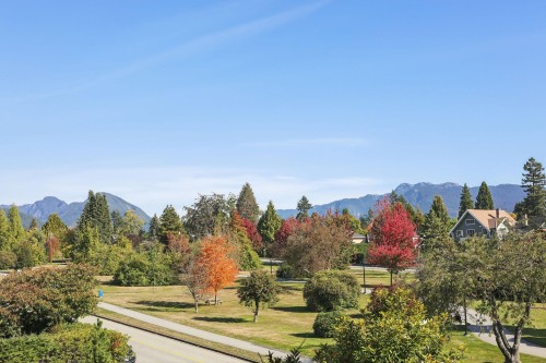 745 Grand Boulevard, North Vancouver, BC 