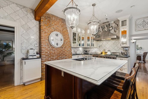 745 Grand Boulevard, North Vancouver, BC 