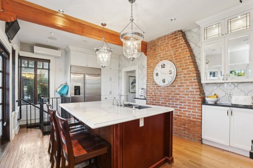 745 Grand Boulevard, North Vancouver, BC 