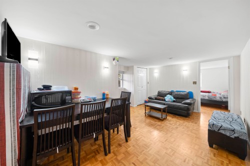 555 19Th Avenue W, Vancouver, BC 