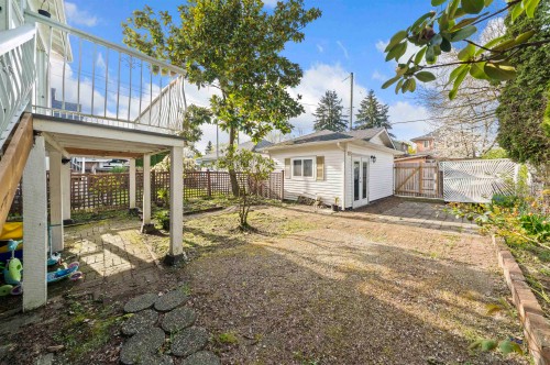 555 19Th Avenue W, Vancouver, BC 