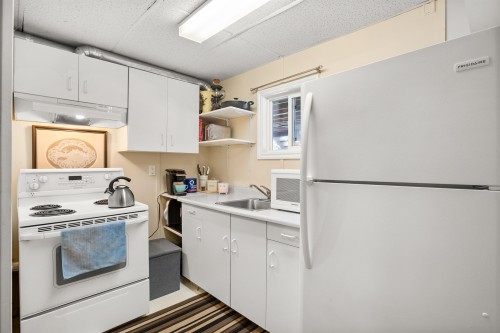 2821 Commonwealth Street, Port Coquitlam, BC 