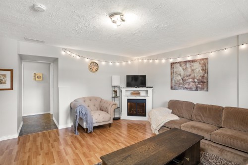 2821 Commonwealth Street, Port Coquitlam, BC 