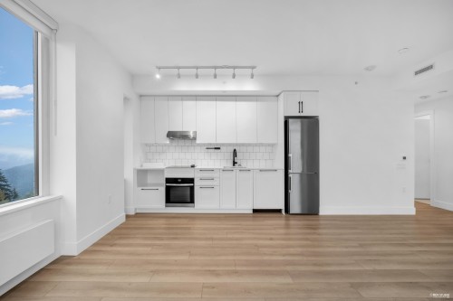 802-8750 University Crescent, Burnaby, BC 