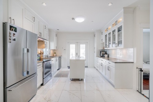 4438 Ontario Street, Vancouver, BC 