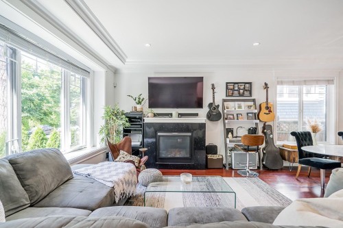 4438 Ontario Street, Vancouver, BC 