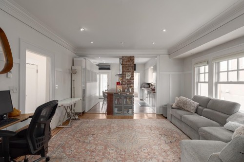 2988 Point Grey Road, Vancouver, BC 