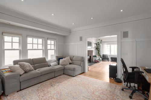 2988 Point Grey Road, Vancouver, BC 