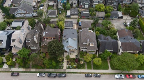 2988 Point Grey Road, Vancouver, BC 