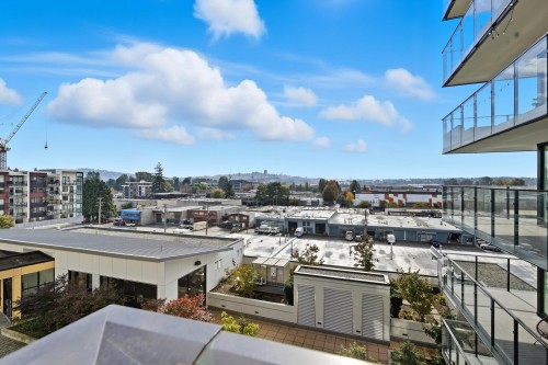 602-1401 Hunter Street, North Vancouver, BC 