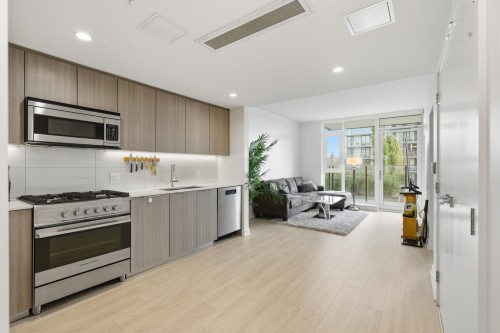 602-1401 Hunter Street, North Vancouver, BC 